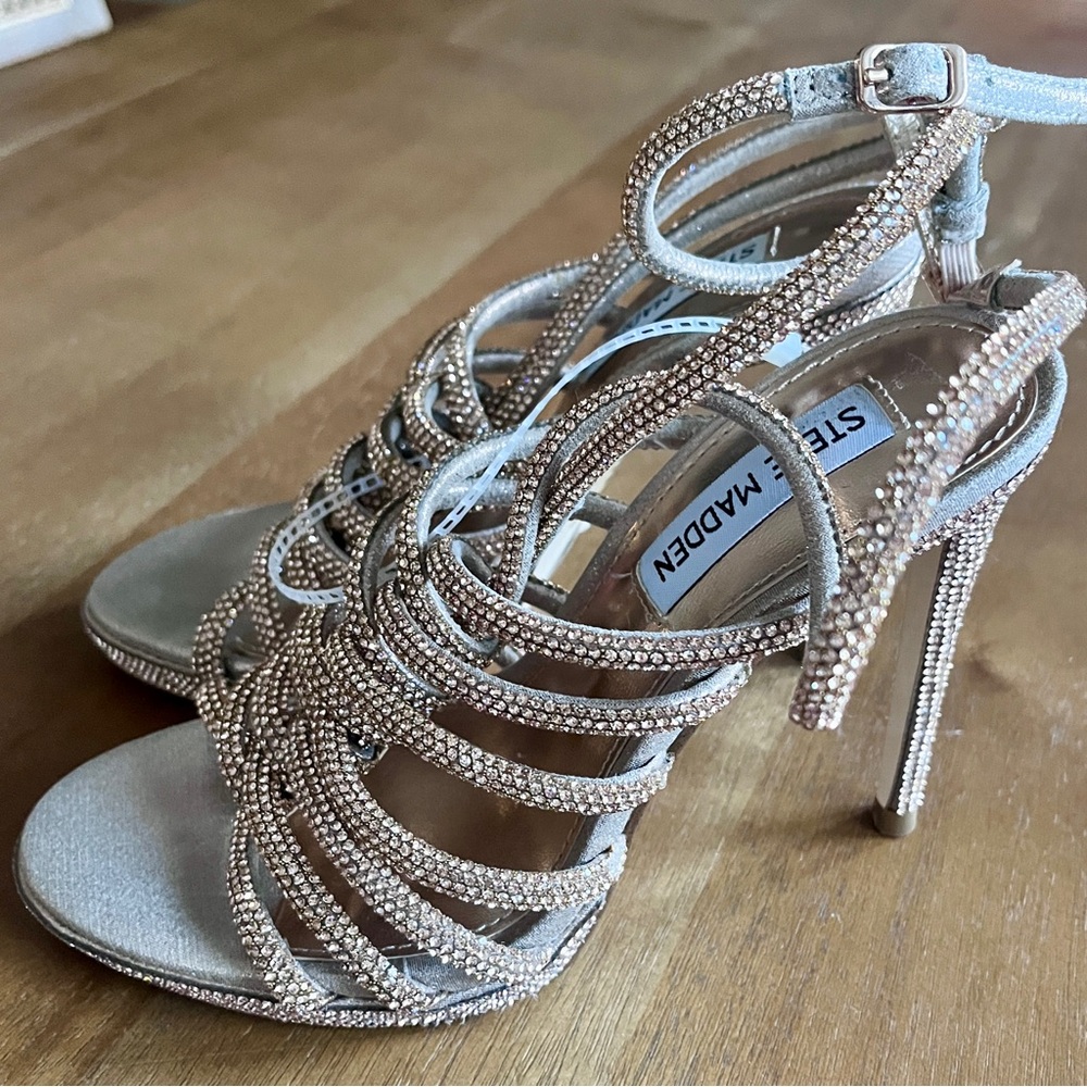 Steve Madden Givinn Heel in Light Gold Womens‎ Size 6